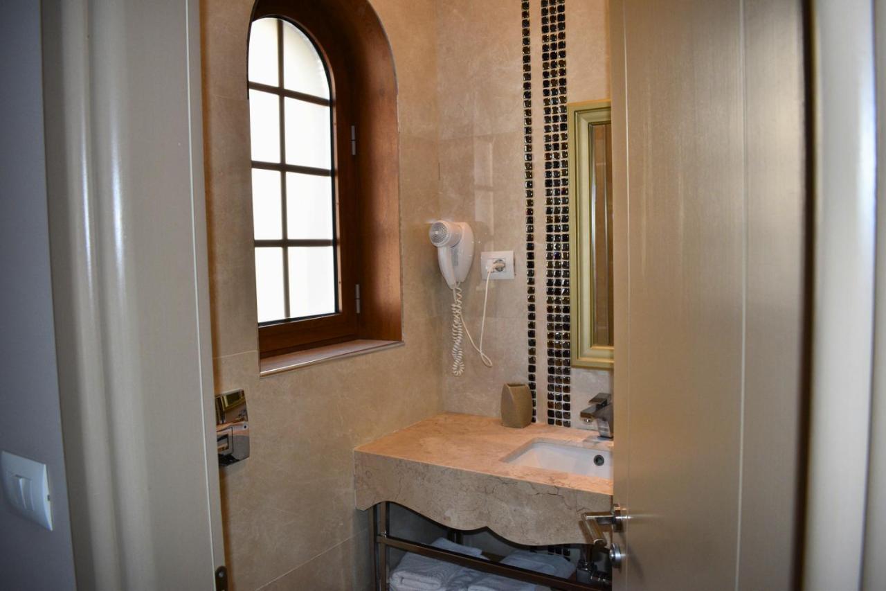 Hotel Rezidenca Desaret 4*
